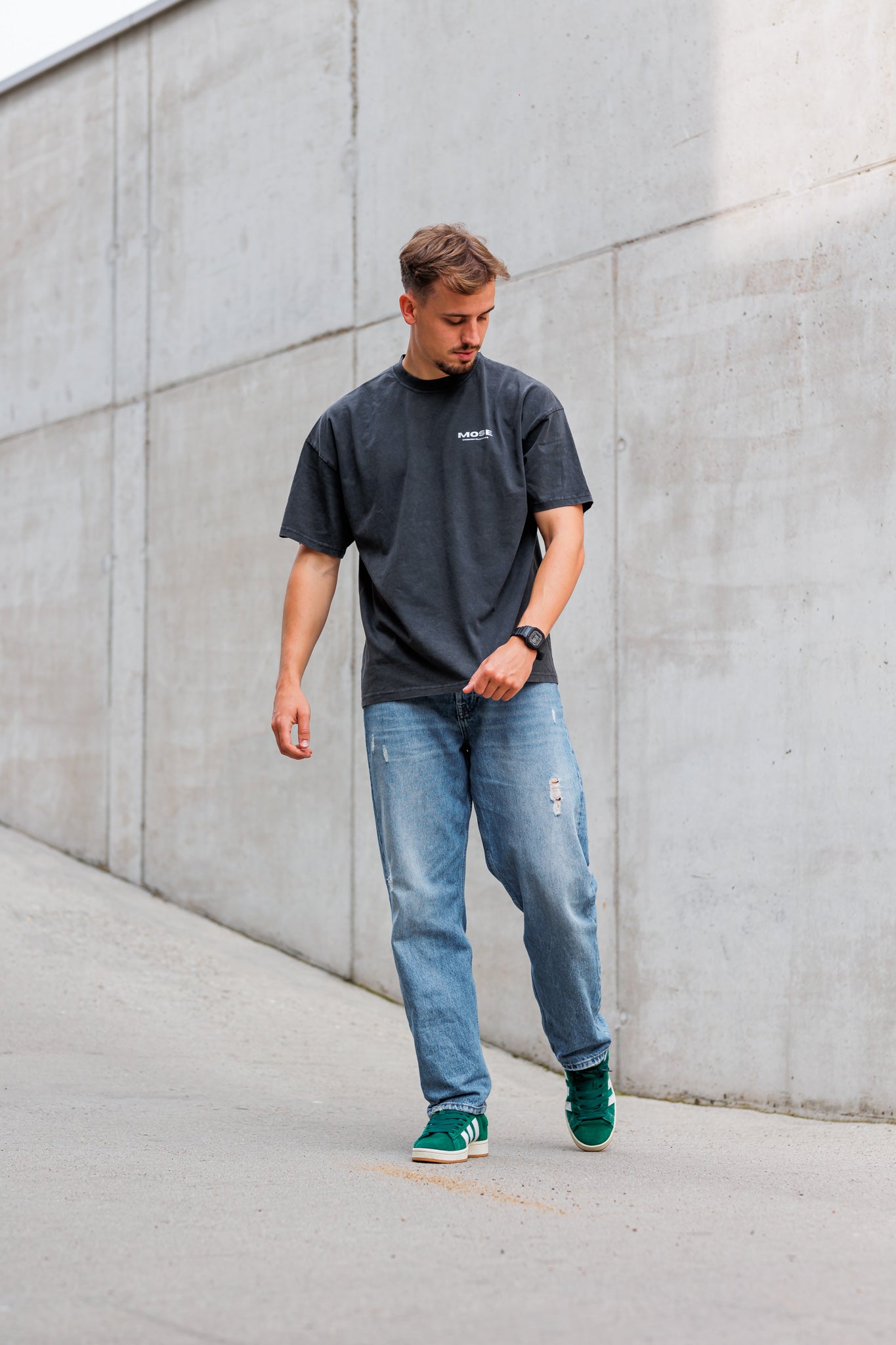 MOSE - MODERN CLASSICS OVERSIZED TEE